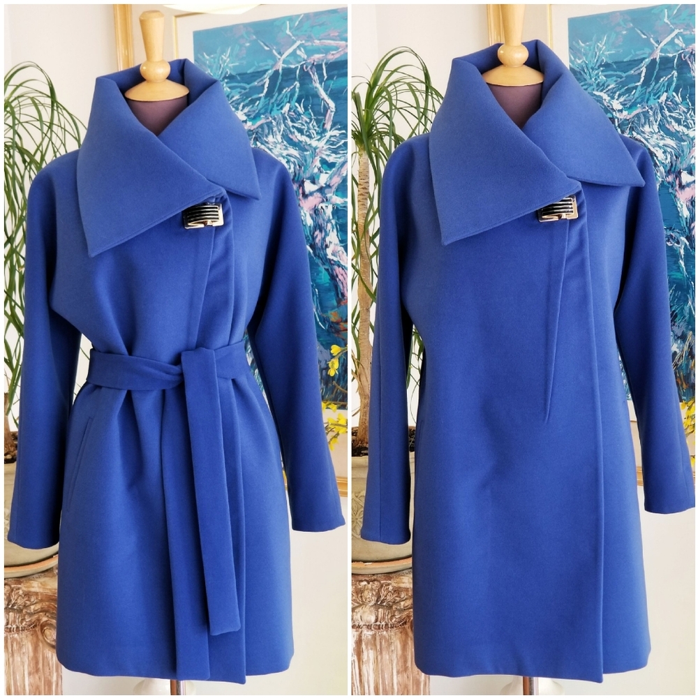 $695 Royal Blue Women's Belted Wool-Blend Coat